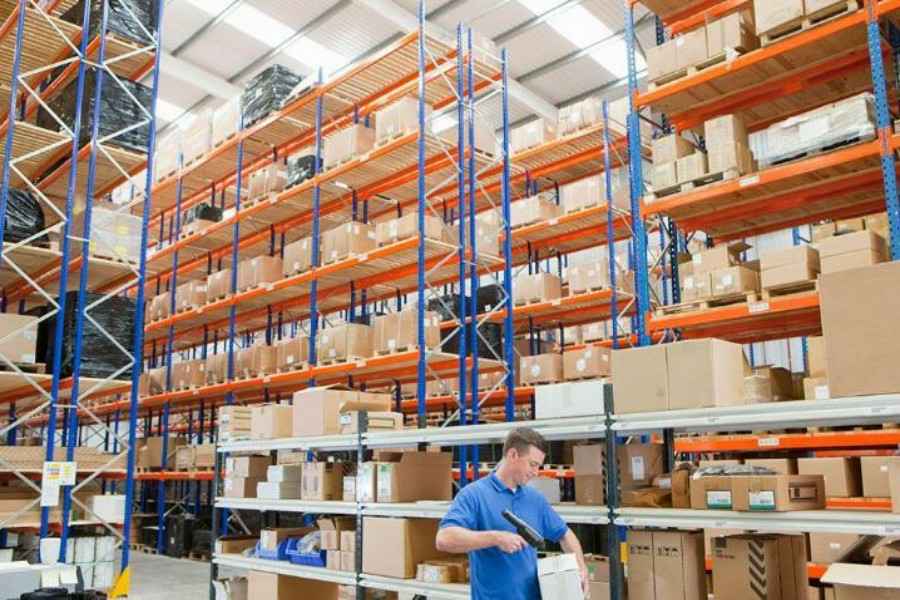 Smart warehousing